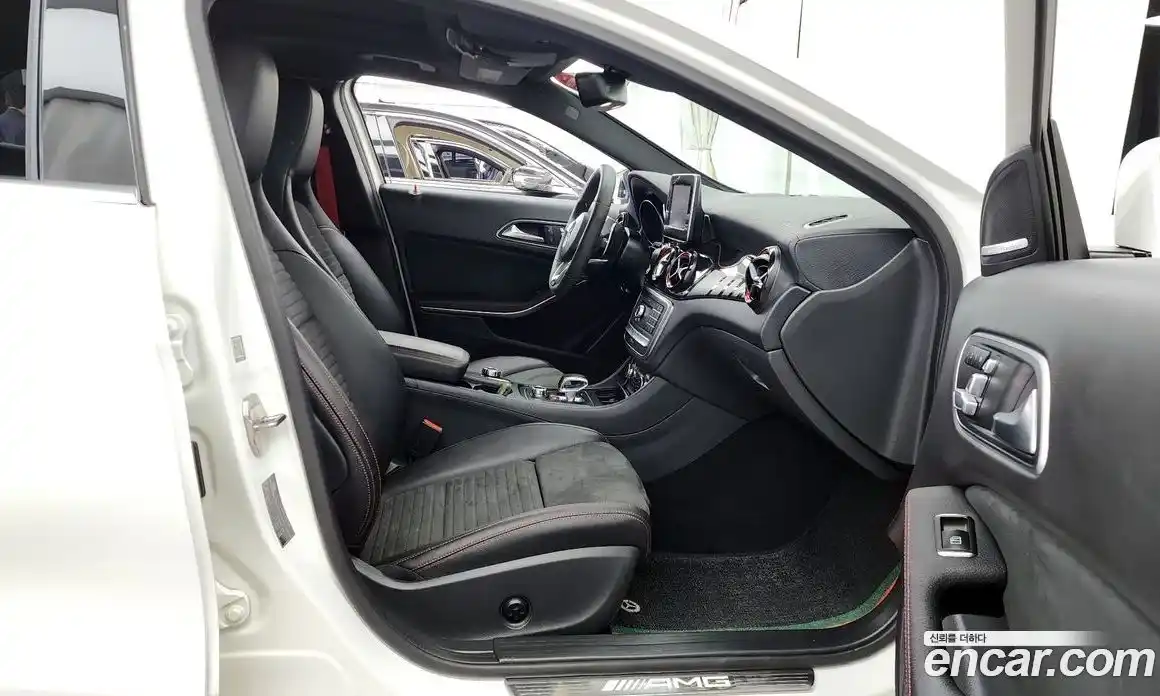 Mercedes-Benz GLA-Class 2019 2.0 гидро, фото 17 Mercedes-Benz GLA-Class 2019 2.0 гидро, фото 17