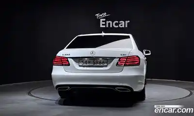 Mercedes-Benz E-Class 2014 2.1 автомат (гидро), миниатюра 4