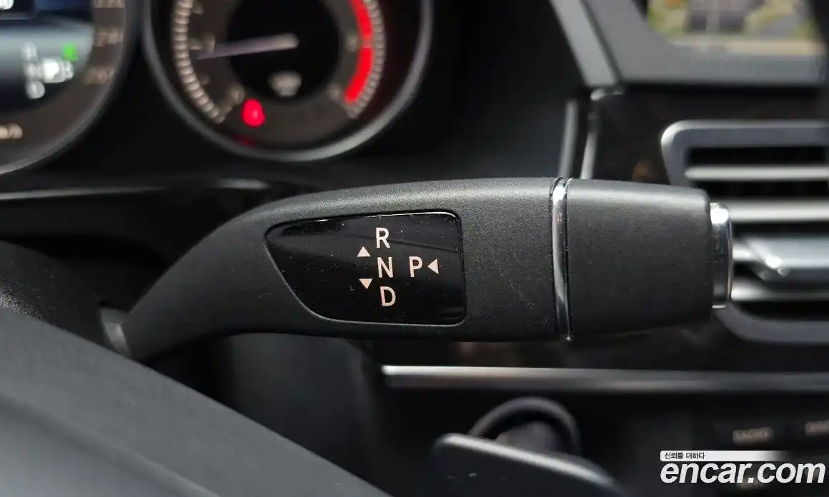 Mercedes-Benz E-Class 2014 2.1 автомат (гидро), фото 9