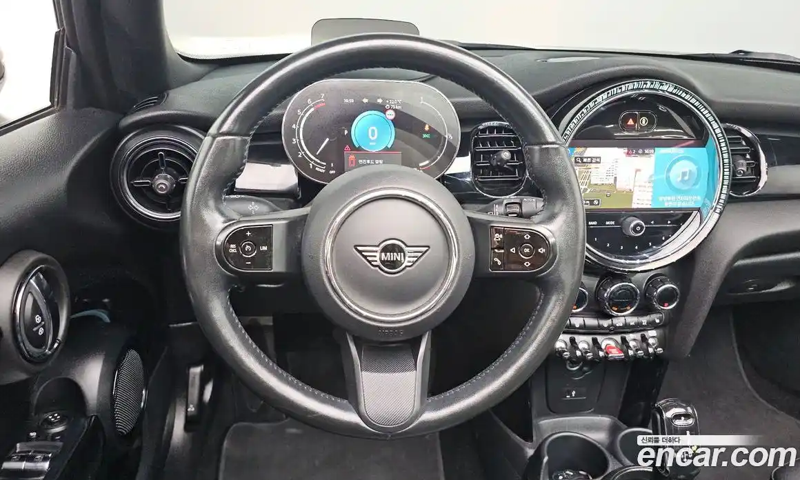 Mini Cooper Convertible 2024 1.5 автомат (гидро), фото 17