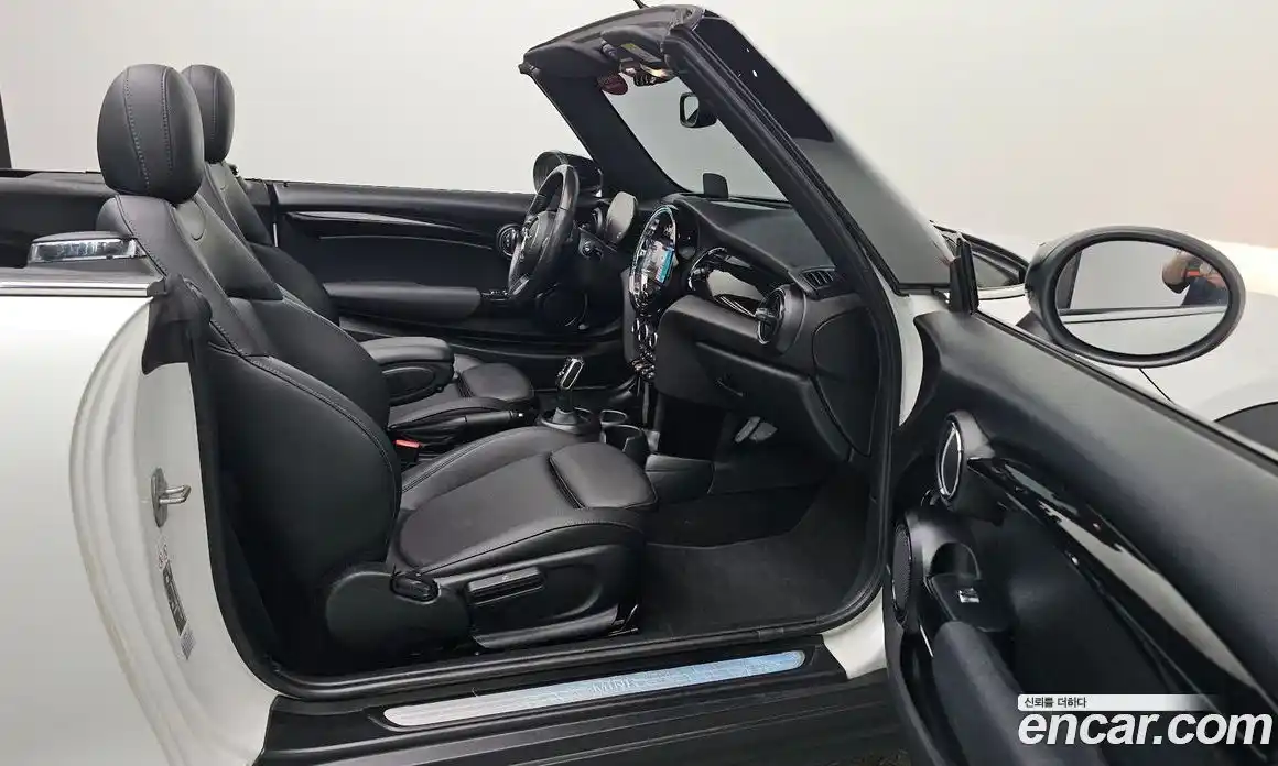Mini Cooper Convertible 2024 1.5 автомат (гидро), фото 24
