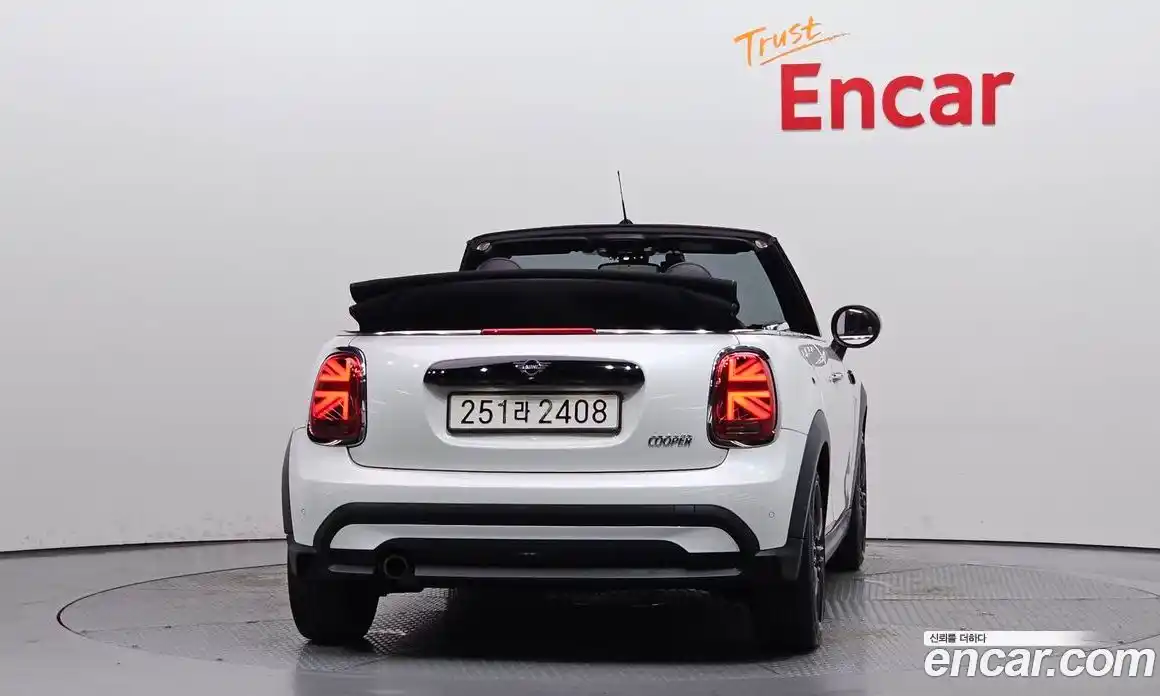 Mini Cooper Convertible 2024 1.5 автомат (гидро), фото 4
