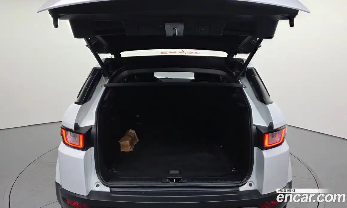 Land Rover Range Rover Evoque 2017 2.0 автомат (гидро), фото 20