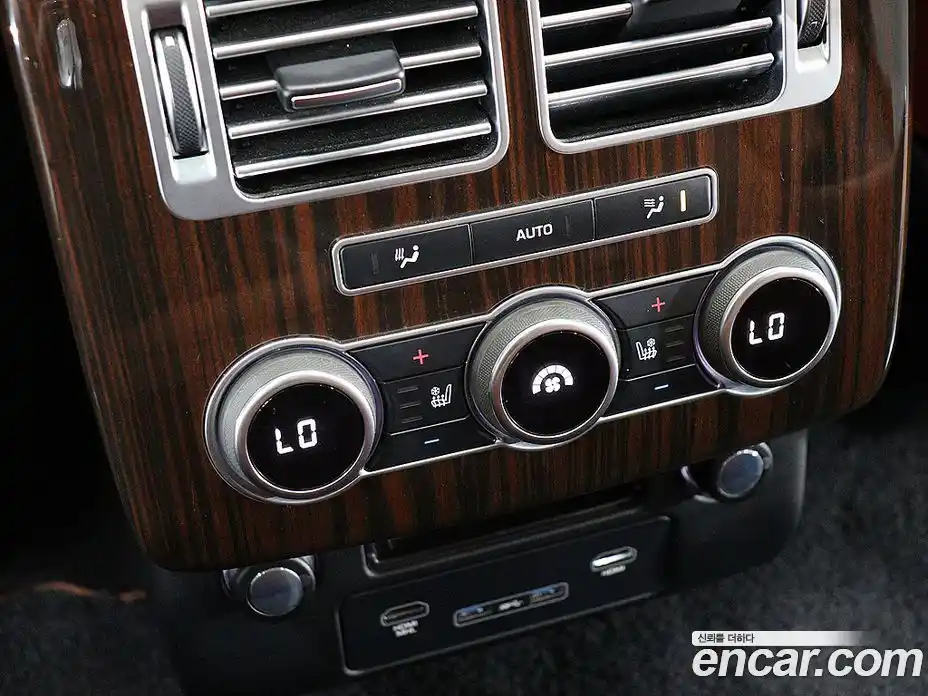 Land Rover Range Rover 2017 4.4 автомат (гидро), фото 11