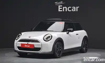 Mini Cooper, 2025, 9 965 км