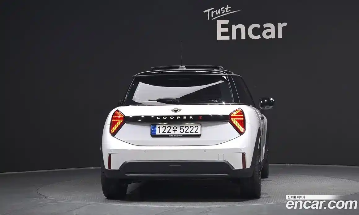 Mini Cooper 2025 2.0 автомат (гидро), фото 4