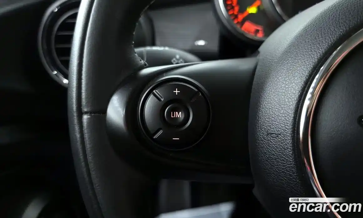 Mini Cooper 2019 1.5 автомат (гидро), фото 32