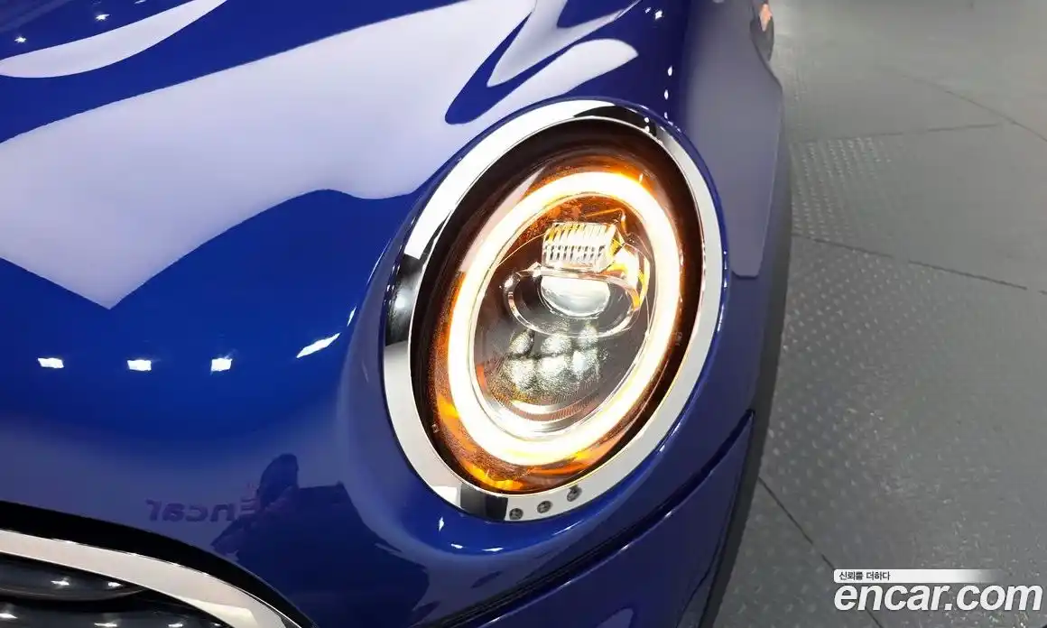 Mini Cooper 2019 1.5 автомат (гидро), фото 8