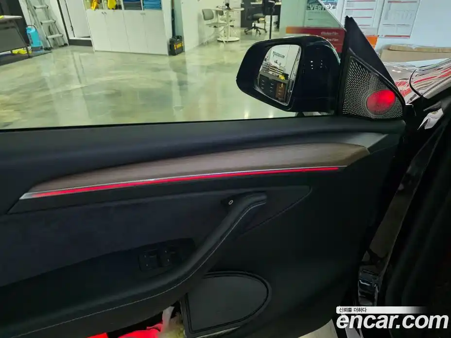 Tesla Model Y 2023 0.1 гидро, фото 17