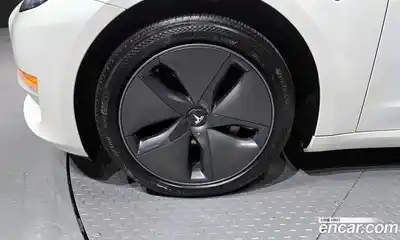 Tesla Model 3 2020 гидро, миниатюра 5