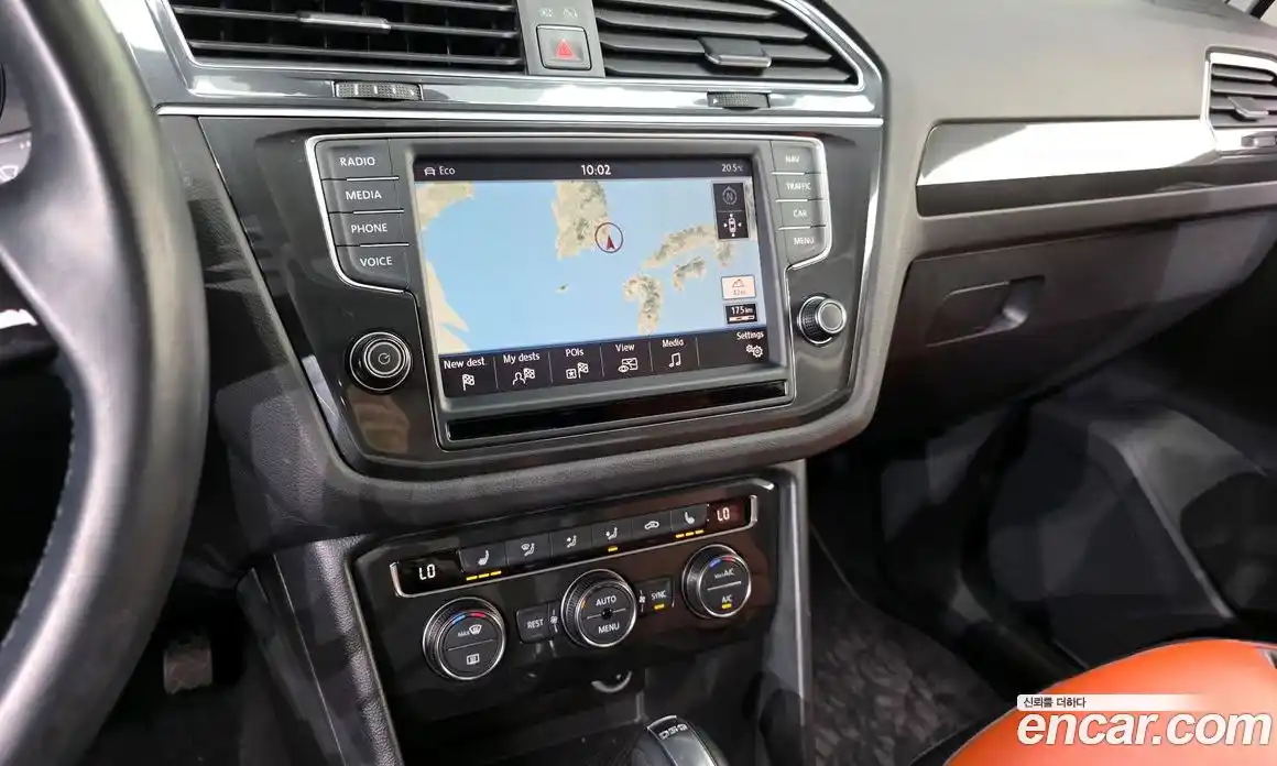Volkswagen Tiguan 2017 2.0 автомат (гидро), фото 20