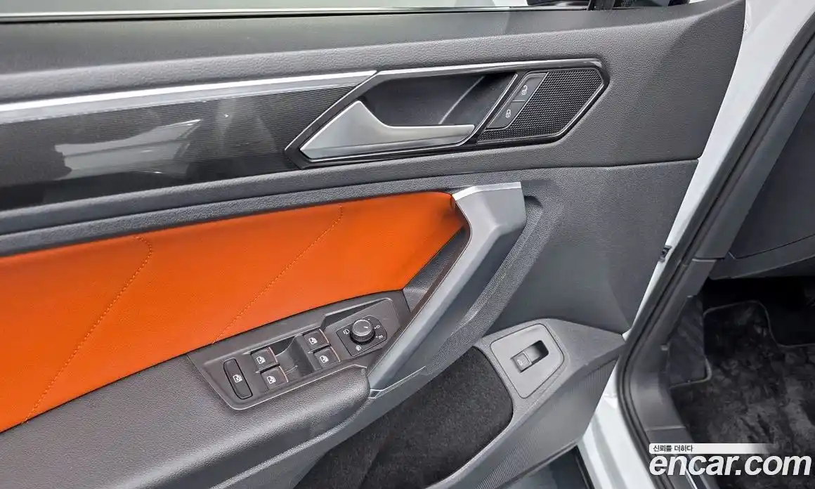Volkswagen Tiguan 2017 2.0 автомат (гидро), фото 29