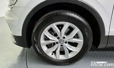Volkswagen Tiguan 2017 2.0 автомат (гидро), миниатюра 5