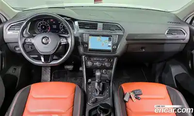 Volkswagen Tiguan 2017 2.0 автомат (гидро), миниатюра 10