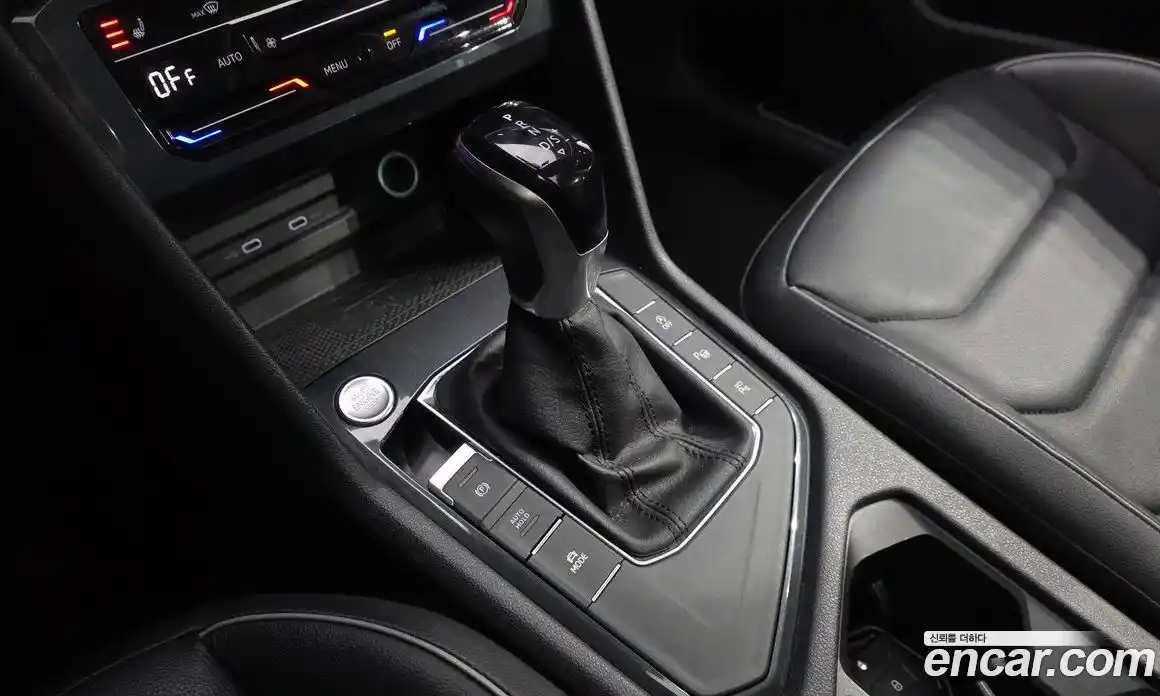 Volkswagen Tiguan 2021 2.0 автомат (гидро), фото 9