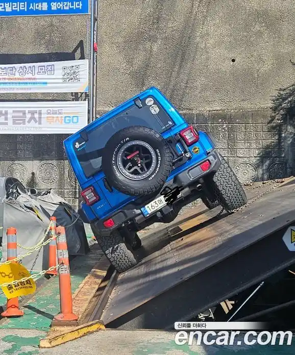 Jeep Wrangler 2021 2.0 автомат (гидро), фото 16
