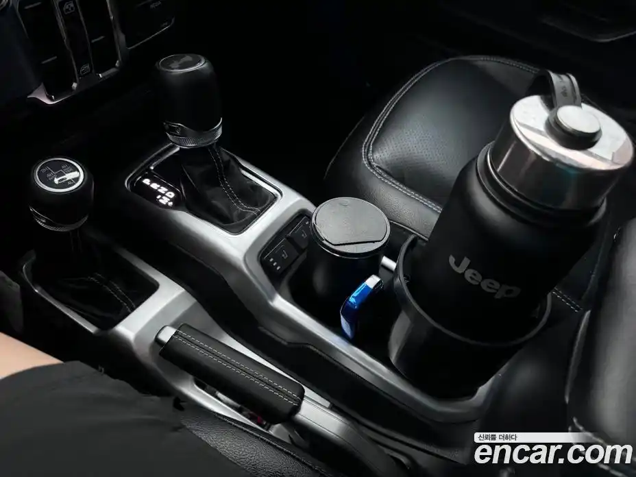 Jeep Wrangler 2021 2.0 автомат (гидро), фото 9