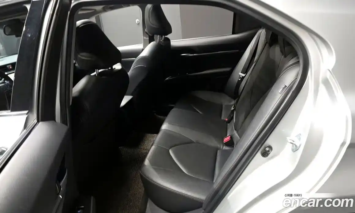 Toyota Camry 2019 2.5 гидро, фото 16