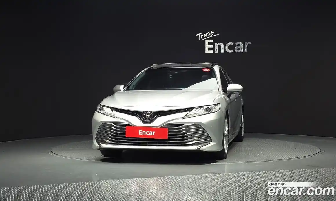 Toyota Camry 2019 2.5 гидро, фото 3