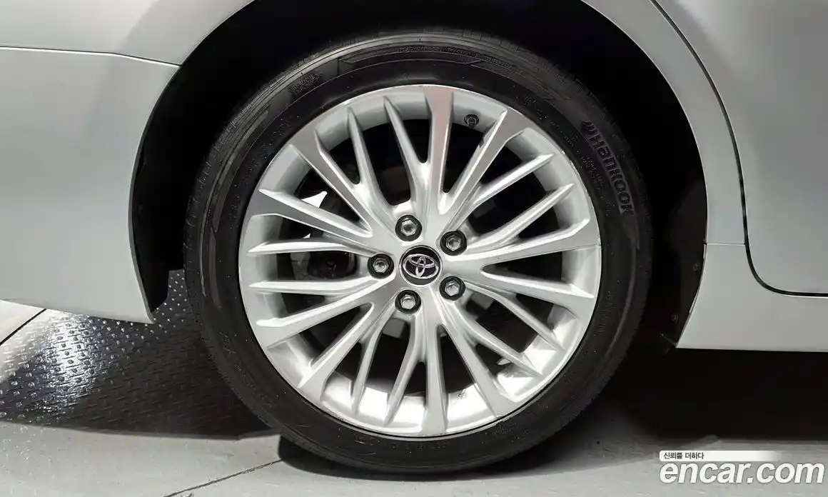 Toyota Camry 2019 2.5 гидро, фото 33
