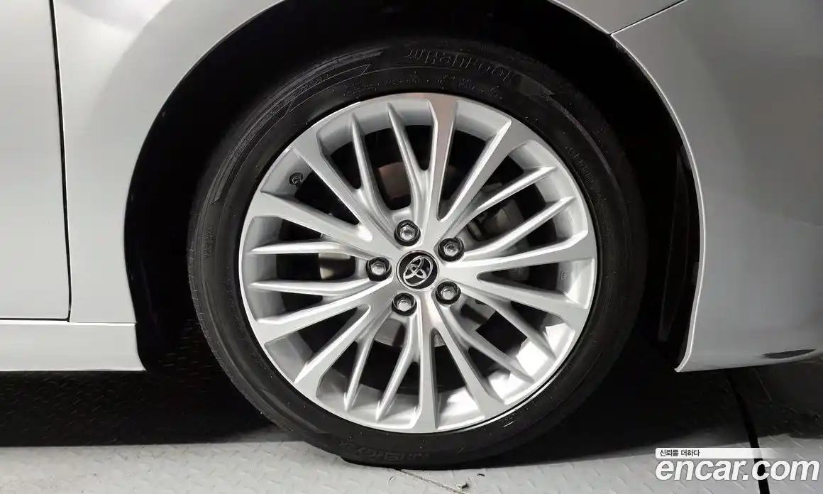 Toyota Camry 2019 2.5 гидро, фото 34