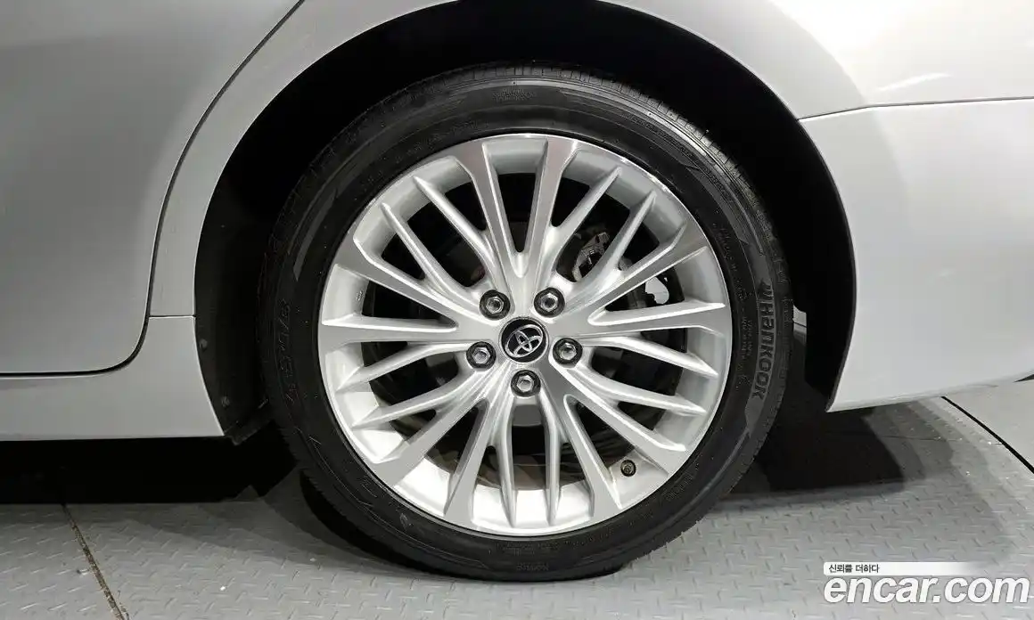 Toyota Camry 2019 2.5 гидро, фото 7