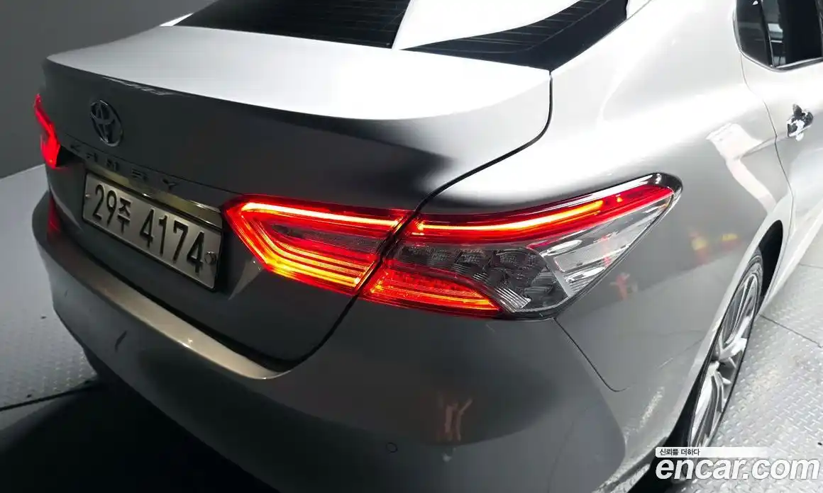 Toyota Camry 2019 2.5 гидро, фото 9