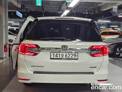 Honda Odyssey 2020 3.5 автомат (гидро), миниатюра 4