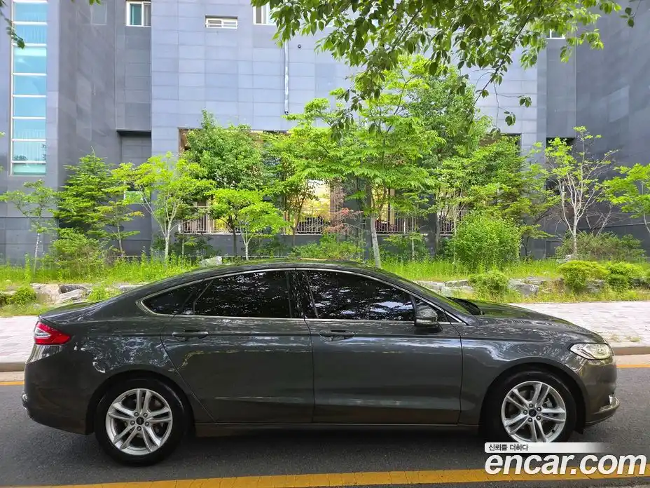 Ford Mondeo 2015 2.0 автомат (гидро), фото 18
