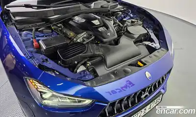 Maserati Ghibli 2018 3.0 гидро, миниатюра 6