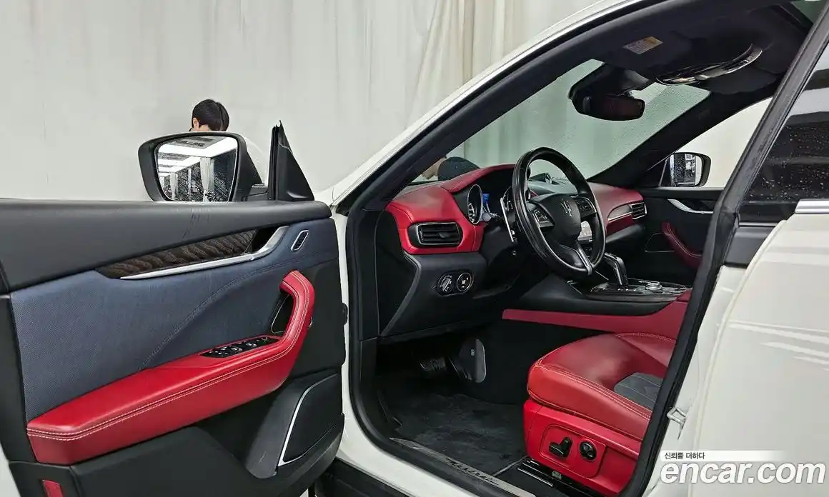 Maserati Levante 2019 3.0 гидро, фото 13