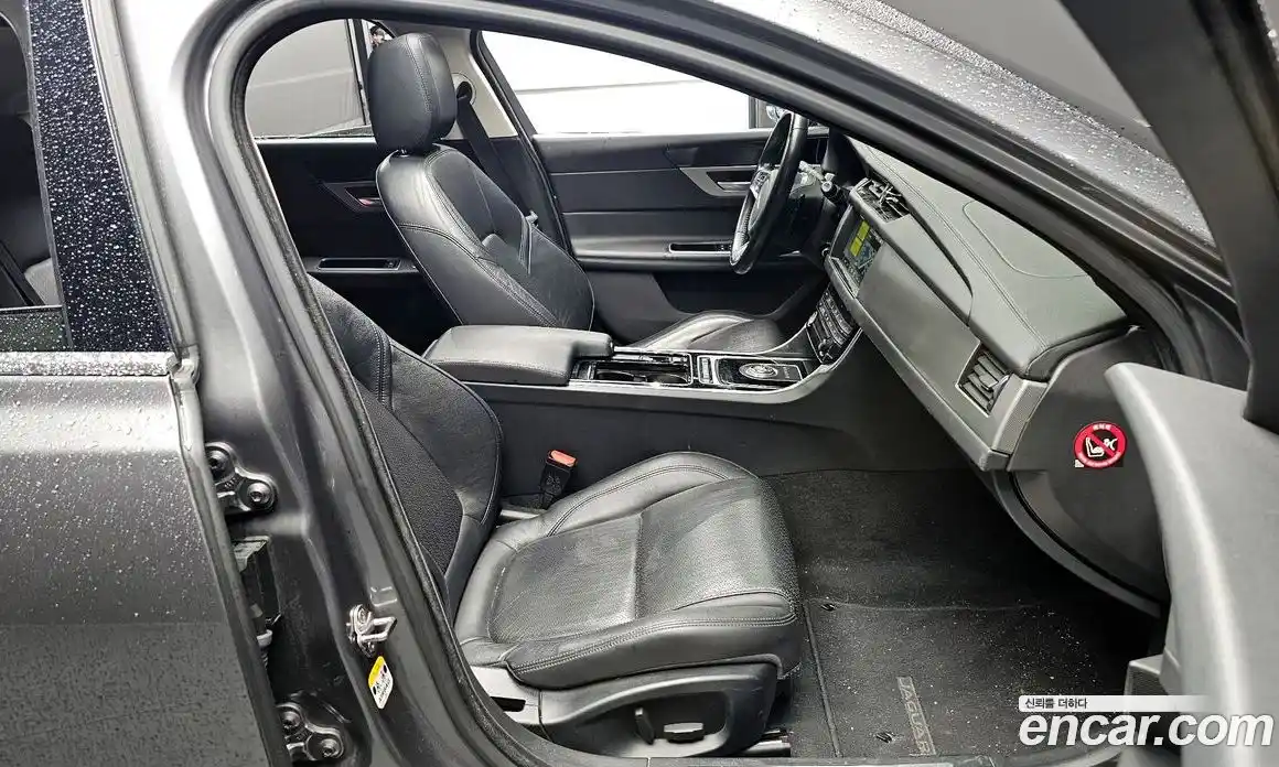 Jaguar XF 2018 2.0 гидро, фото 10