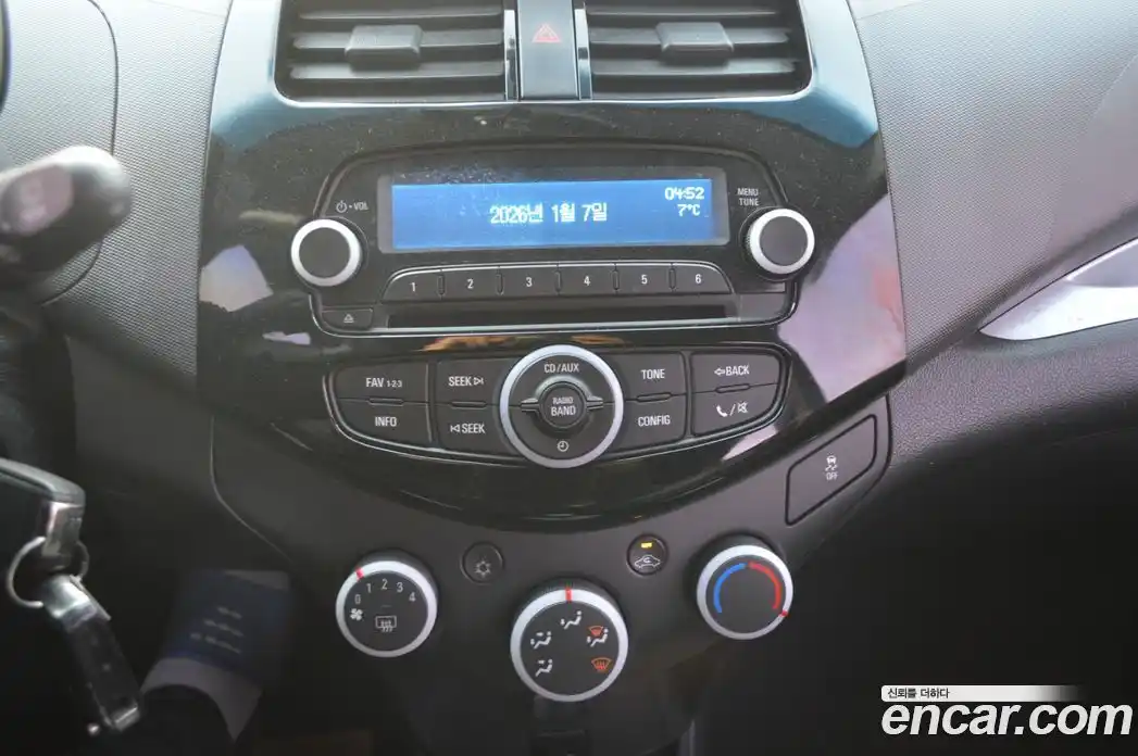 Chevrolet Spark 2015 1.0 автомат (гидро), фото 17