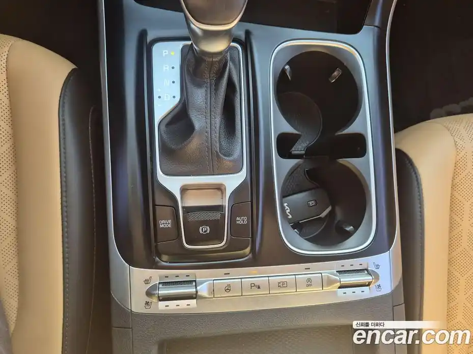 Kia Carnival 2023 2.2 автомат (гидро), фото 12
