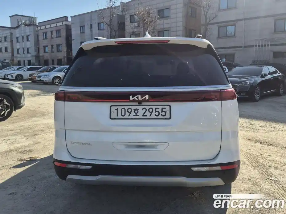 Kia Carnival 2023 2.2 автомат (гидро), фото 5