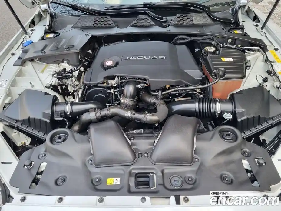 Jaguar XJ 2016 3.0 гидро, фото 8