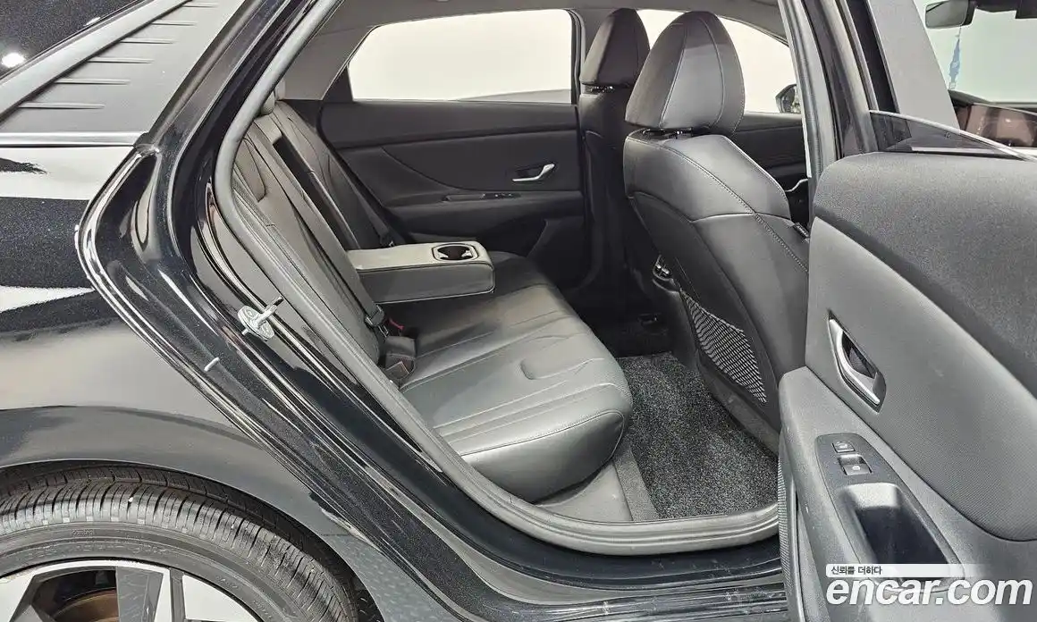 Hyundai Avante 2020 1.6 автомат (гидро), фото 17
