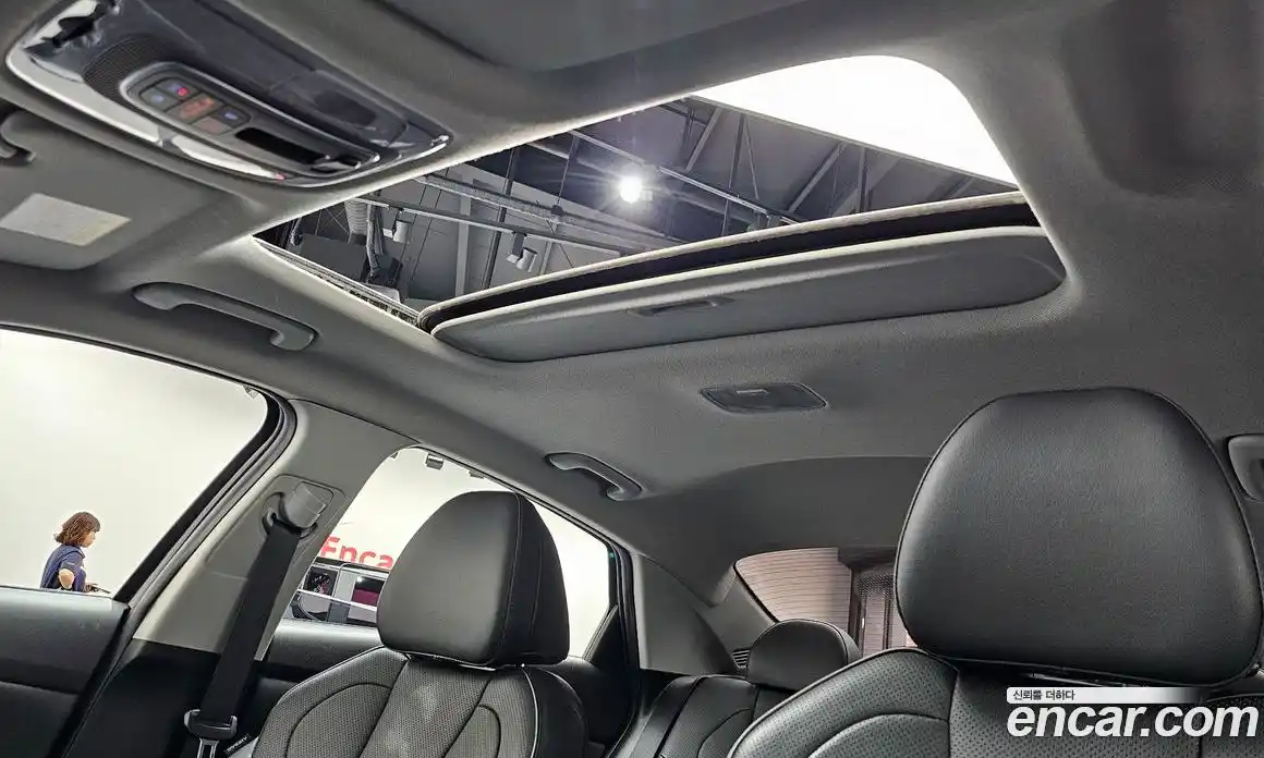 Hyundai Avante 2020 1.6 автомат (гидро), фото 23