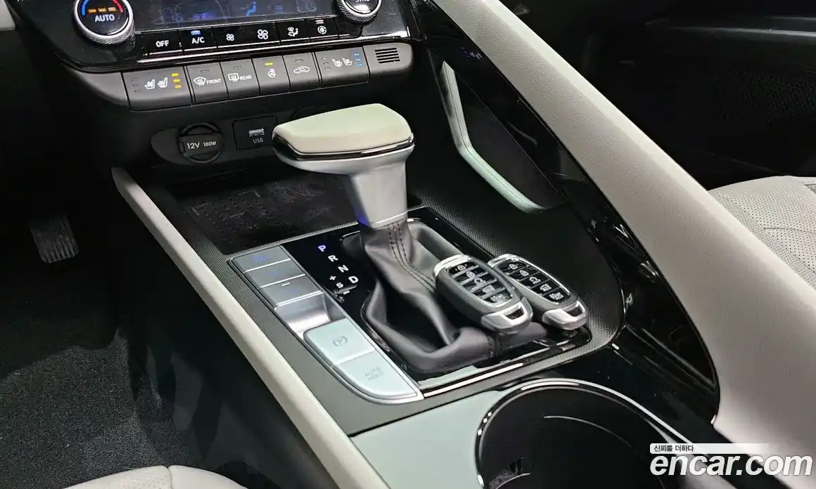 Hyundai Avante 2022 1.6 автомат (гидро), фото 12