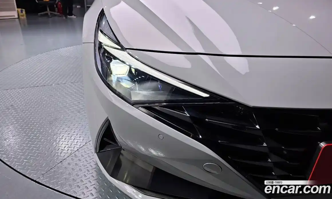 Hyundai Avante 2022 1.6 автомат (гидро), фото 8