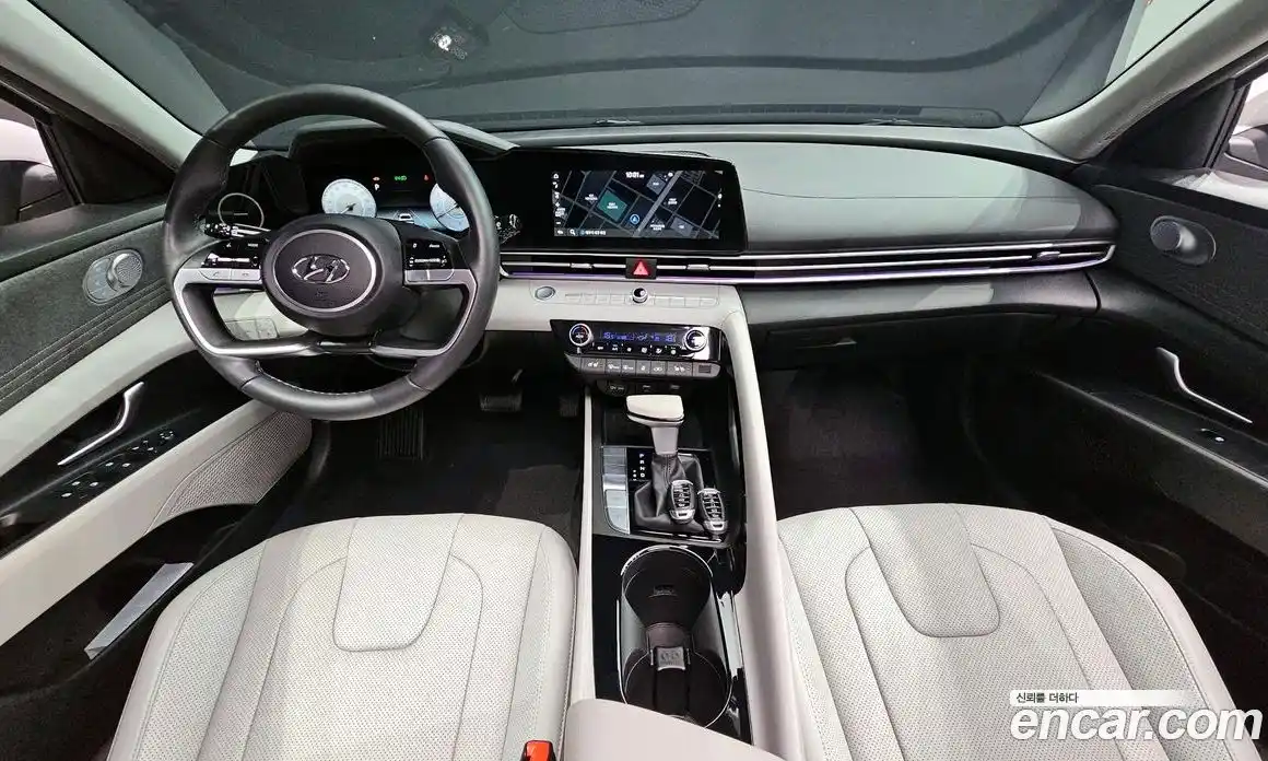 Hyundai Avante 2022 1.6 автомат (гидро), фото 10