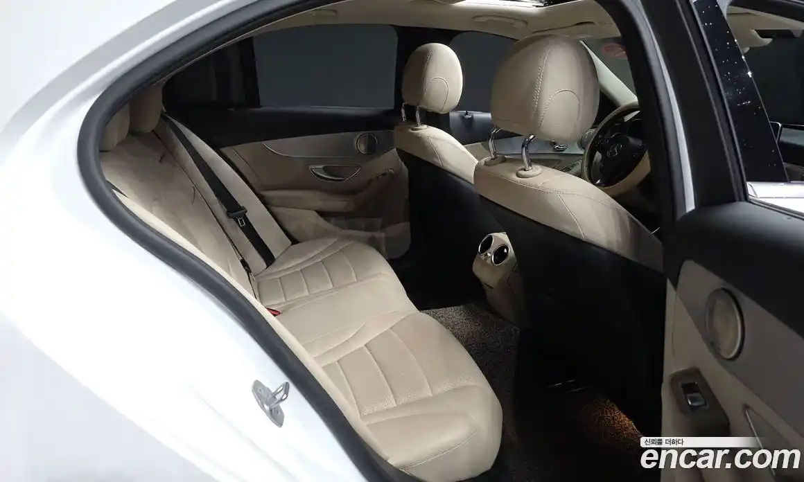Mercedes-Benz C-Class 2017 2.1 гидро, фото 12 Mercedes-Benz C-Class 2017 2.1 гидро, фото 12