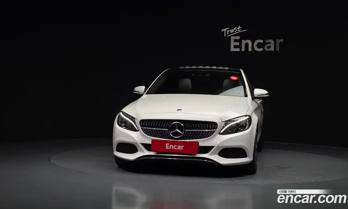 Mercedes-Benz C-Class 2017 2.1 гидро, фото 3 Mercedes-Benz C-Class 2017 2.1 гидро, фото 3