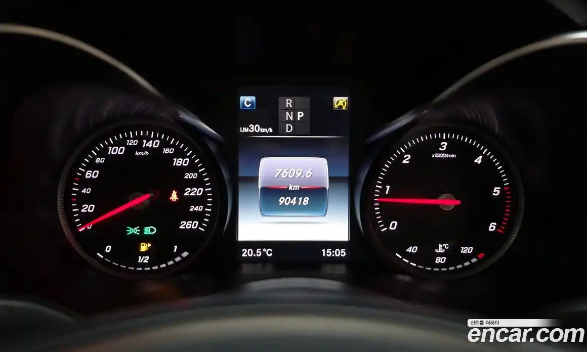 Mercedes-Benz C-Class 2017 2.1 гидро, фото 8 Mercedes-Benz C-Class 2017 2.1 гидро, фото 8