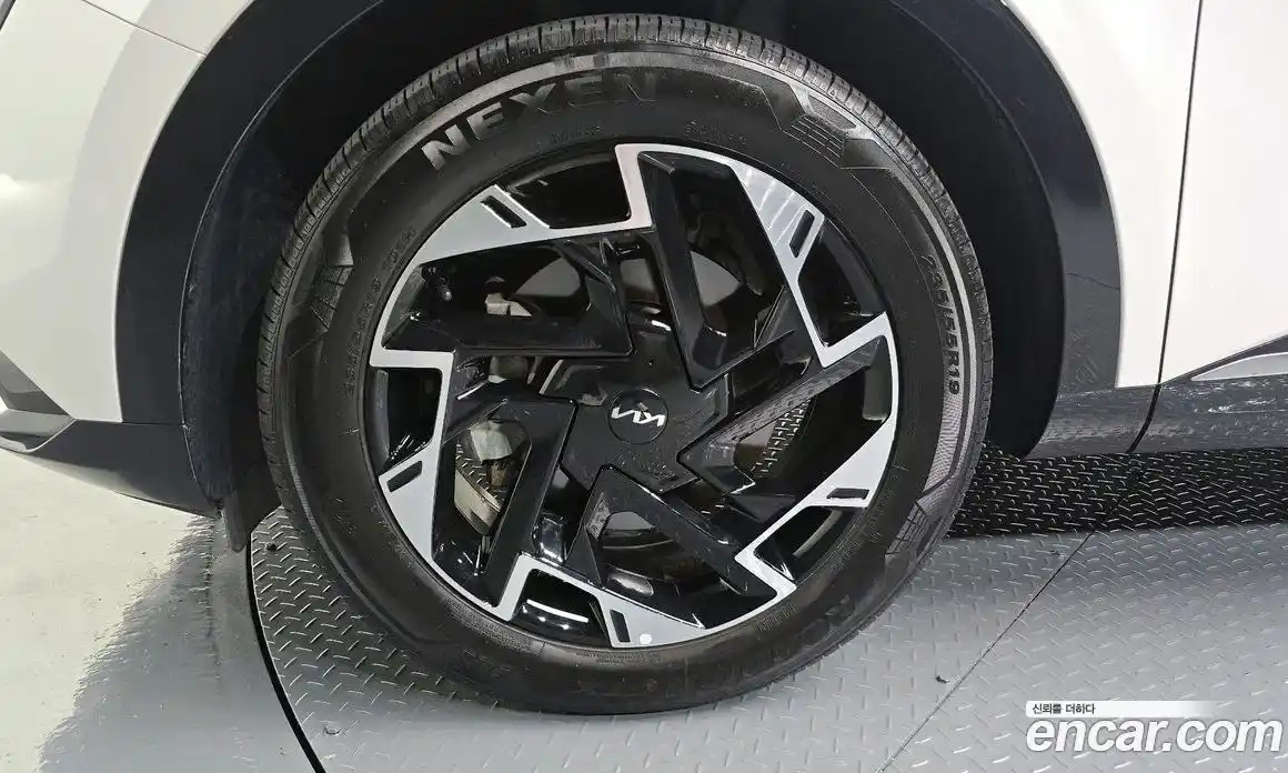 Kia Sportage 2023 1.6 автомат (гидро), фото 5