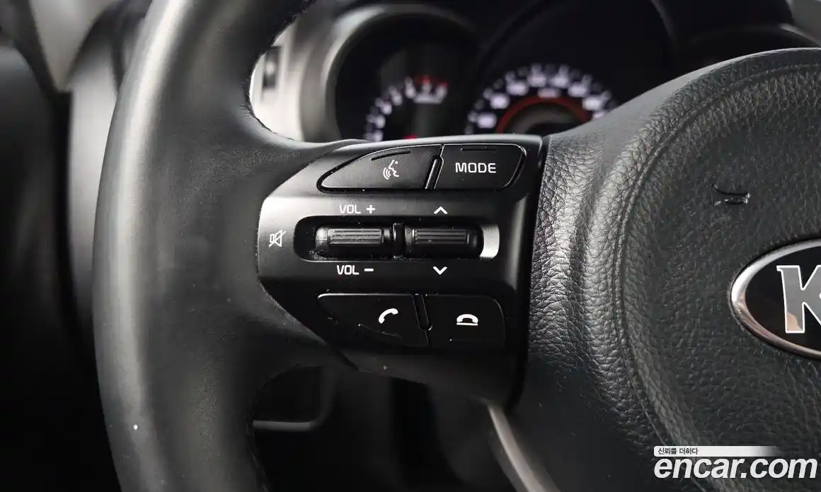 Kia Ray 2019 1.0 автомат (гидро), фото 17