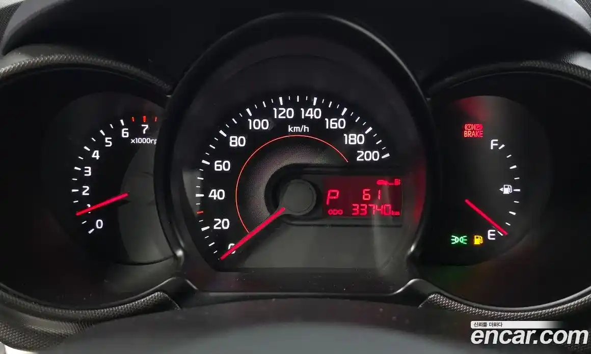 Kia Ray 2019 1.0 автомат (гидро), фото 8