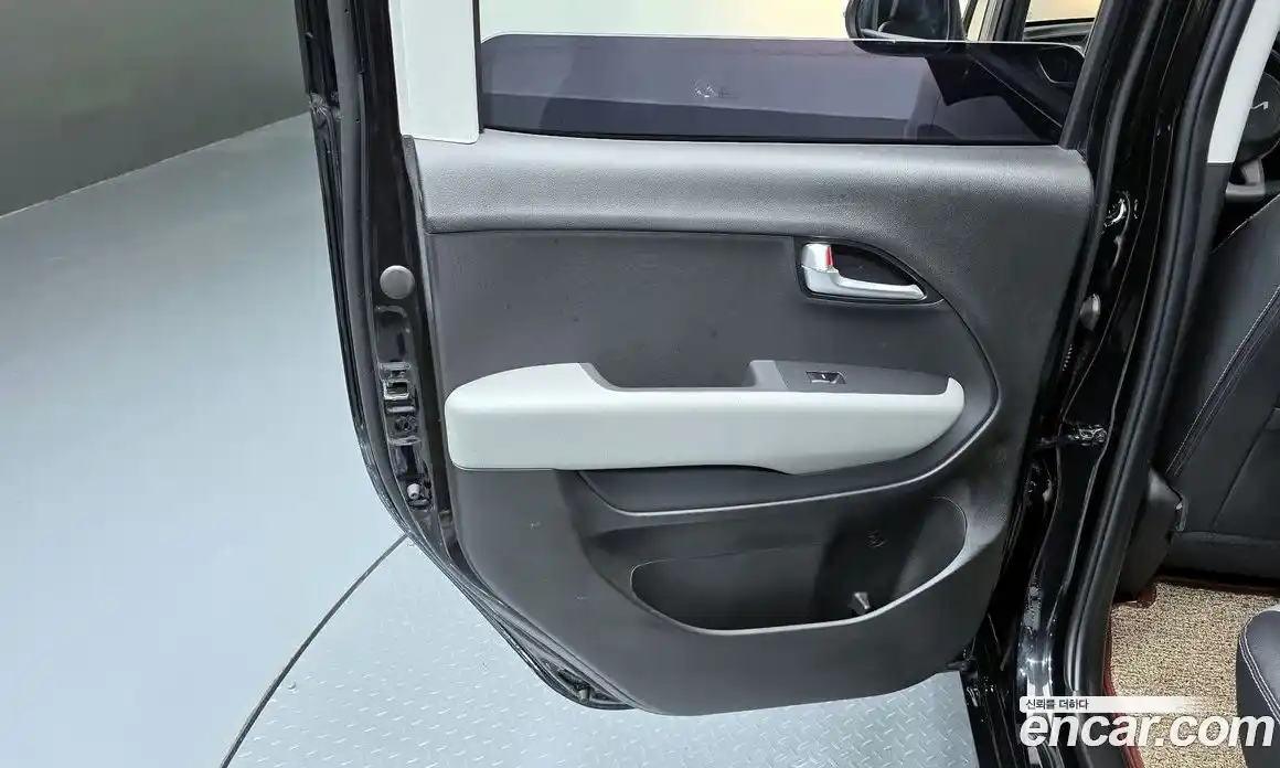 Kia Ray 2021 1.0 автомат (гидро), фото 15