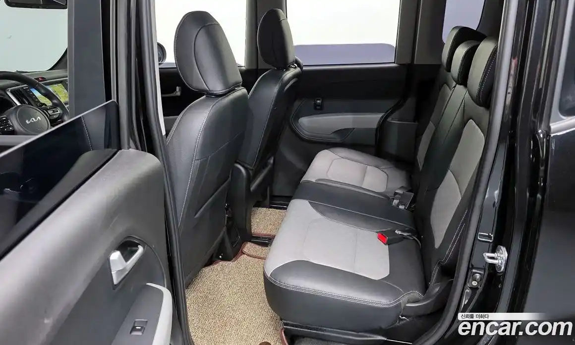 Kia Ray 2021 1.0 автомат (гидро), фото 17