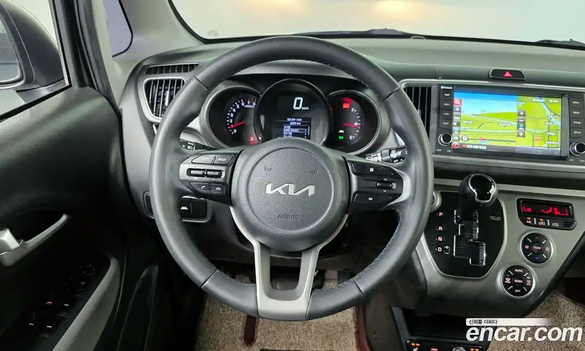 Kia Ray 2021 1.0 автомат (гидро), фото 18